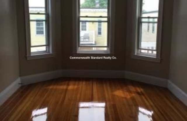 38 Saint Margaret Gallery 2