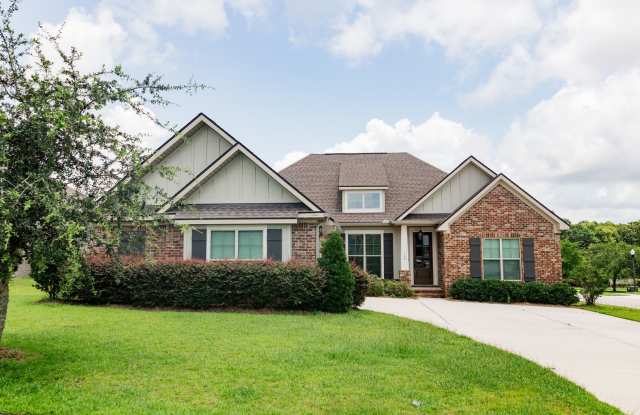 4 bedroom, 3 bathroom home in Old Battles Village! - 103 Brandywine Avenue, Point Clear, AL 36532