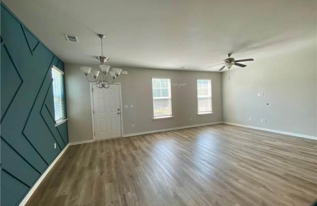 1329 Rosemary Lane Gallery 3