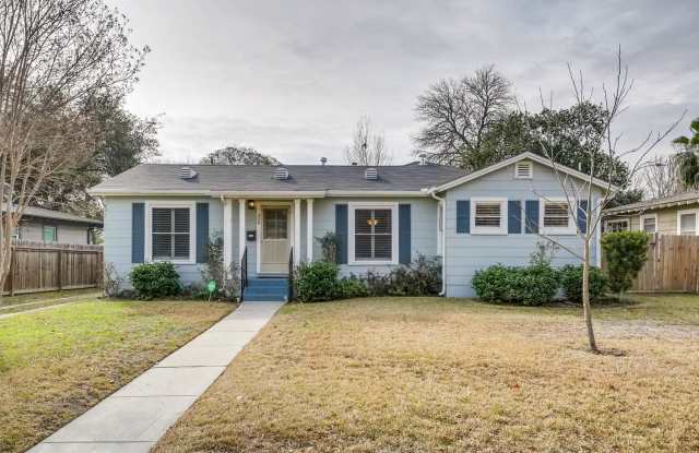 Charming 2 BR / 1 Bath in highly desirable Terrell Heights of San Antonio! photos photos