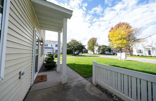 535 Tamarack Trl. Gallery 4