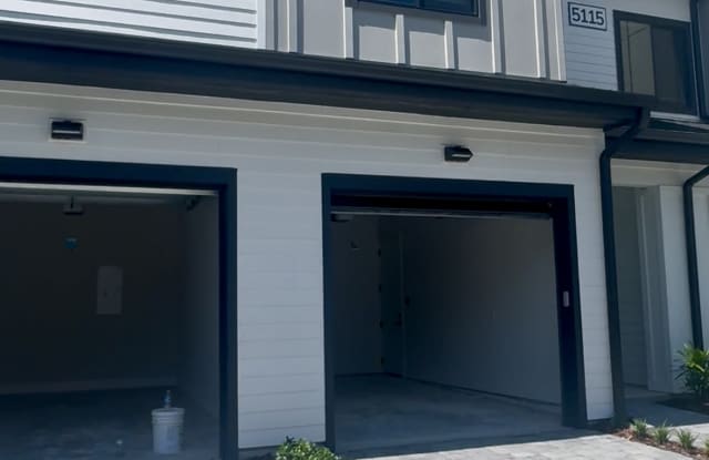 5125 West Tyson Ave Gallery 4