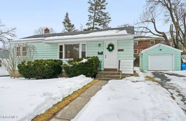 165 S Pine Avenue photos photos