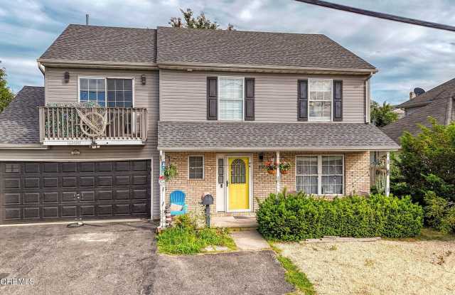 450 Beachway Avenue photos photos