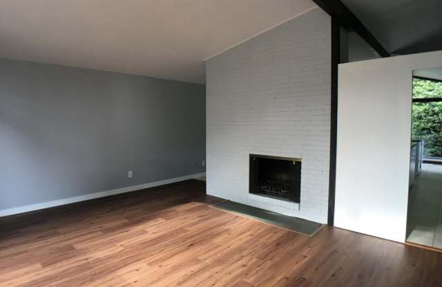 3819 138th Avenue Southeast Gallery 4