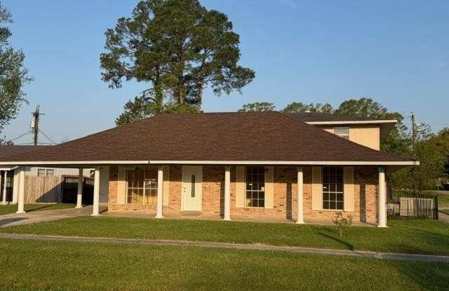 1789 Lombard Dr Gallery 2