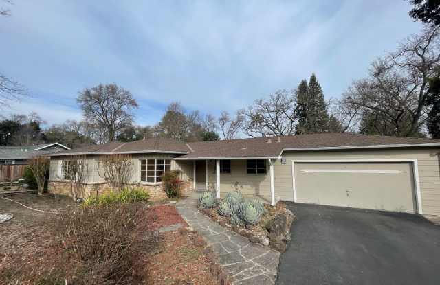 3 Bed 2 Bath Single Family Home In Danville photos photos