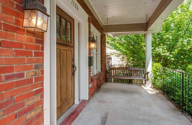 1106 Lawrence Ave photos photos