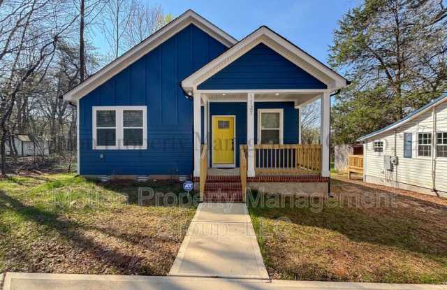 1121 Wilmington Ave photos photos