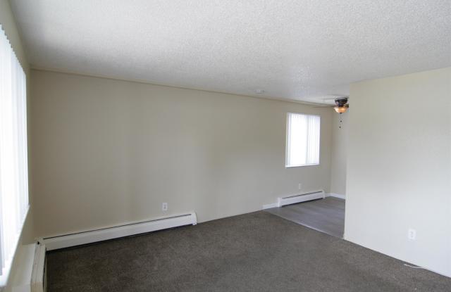 3048 W. Amherst  Avenue - 201 Gallery 4