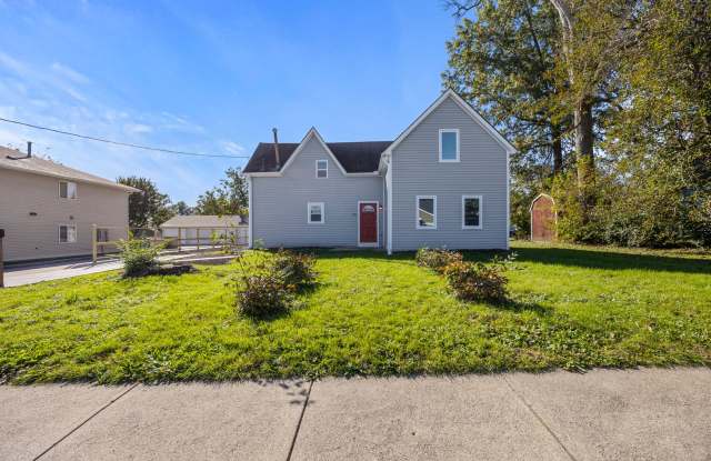 3 Bed-2 Fullroom for Rent - Indianola Gallery 1