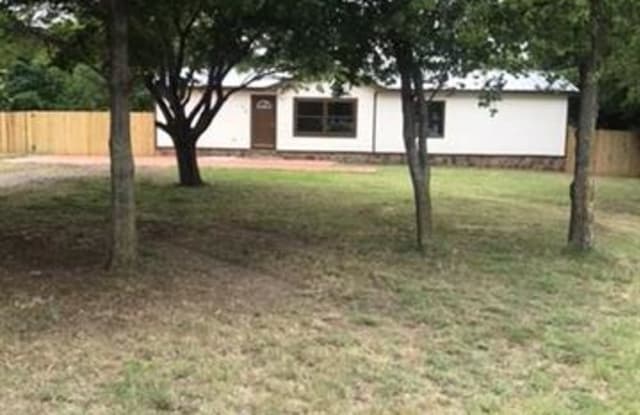 16 Willow Bend Court - 16 Willow Bend Court, Mansfield, TX 76063