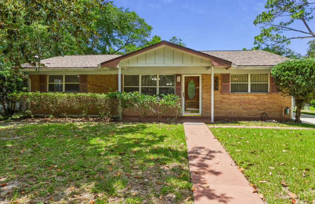 2406 Husson Avenue photos photos