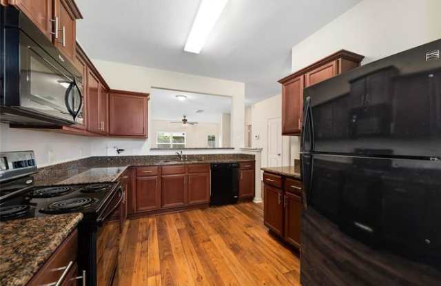 6903 Primrose Road Gallery 3