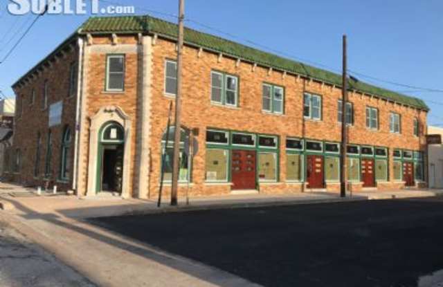123 W Defee - 123 West Defee Street, Baytown, TX 77520