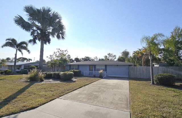 805 E 3rd St photos photos 805 E 3rd St photos photos