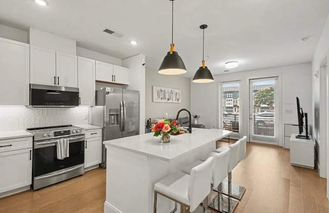 Modern 1BR Condo in South End Charlotte | Private, Updated, Steps from Rail Trail & Light Rail Gallery 1