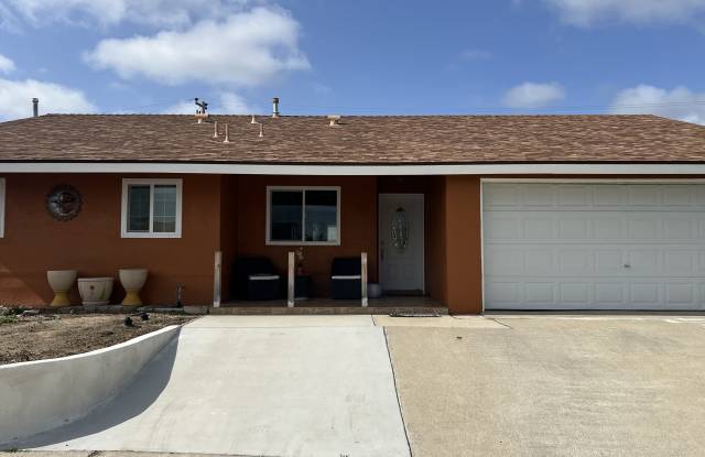 1559 Calle Miro - 1559 Calle Miro, Mission Hills, CA 93436