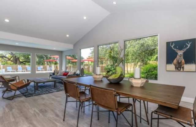 13037 Heinemann Dr Gallery 4