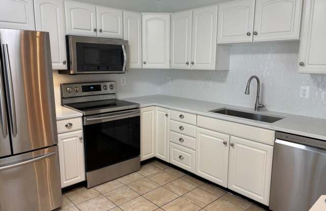 25905 RIDGE MANOR Drive Gallery 2