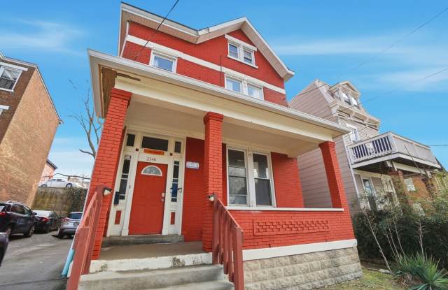 6 bed/2 bath on Rohs St., Mins. from UC for Only $650/pp ($3900/mo)! photos photos