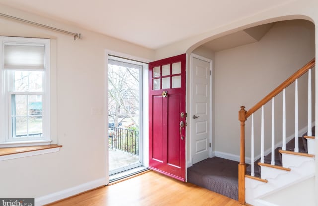 7044 HEATHFIELD ROAD Gallery 3