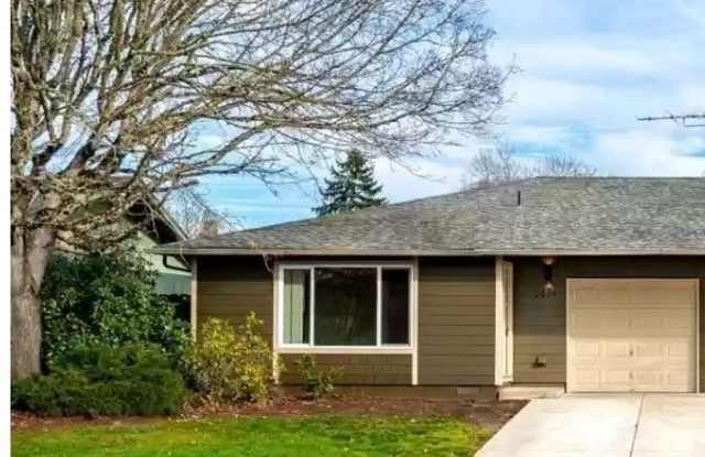 2634 8th St. photos photos