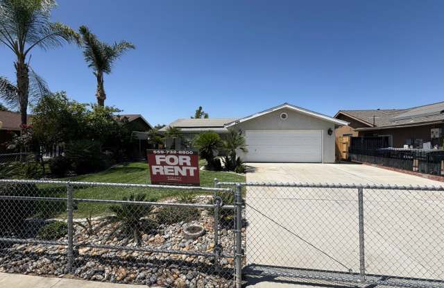 NW Visalia Home Available Now! photos photos