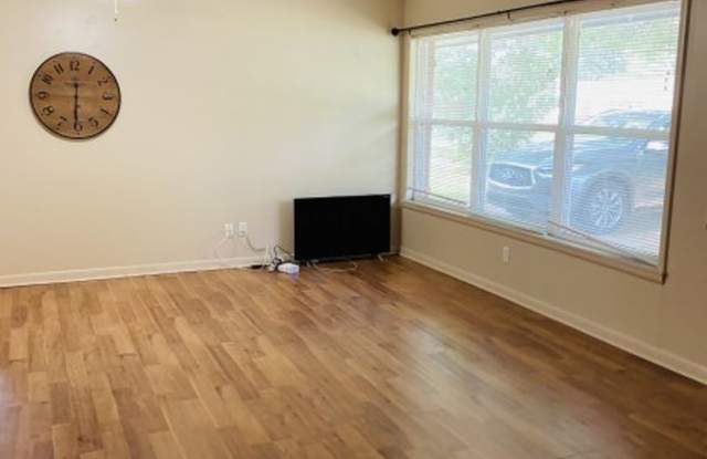 225 S. Benjamin Gallery 4