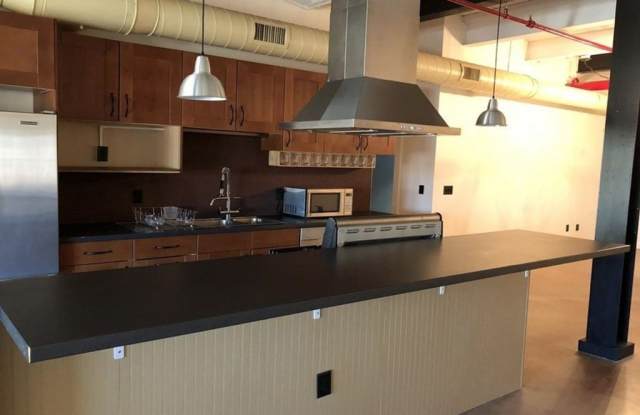 406 Lincoln unit: 206 photos photos