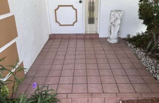 1225 S Lakes End Drive Gallery 3