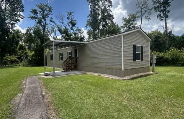 3 Bedroom Trailer in Hammond Available Now - 27834 Frindik Lane, Livingston County, LA 70403