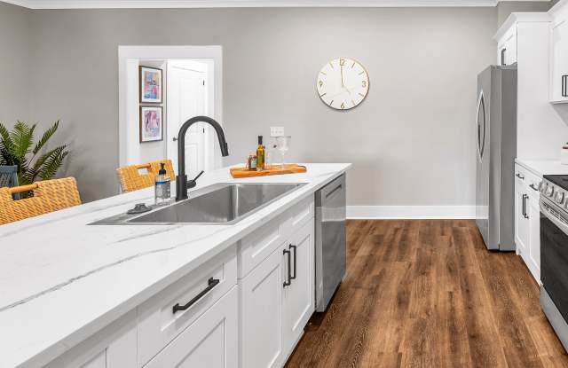 Pointe Villas Bergen Woods Gallery 3