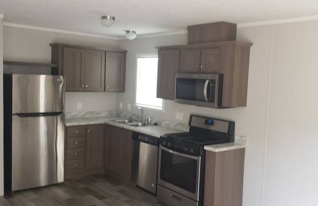 2332 Catalpa St photos photos