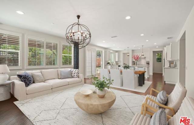 4928 Princess Dr photos photos