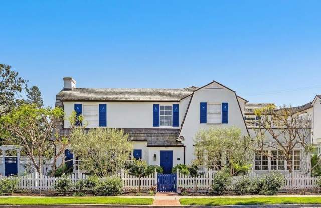 532 Marina Ave photos photos