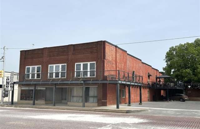 301 E Criner Street photos photos