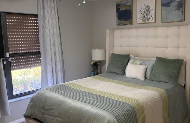 145 SE Fallon Drive Gallery 2