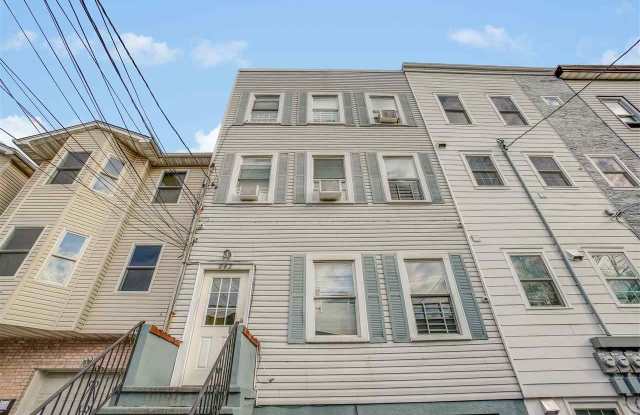242 SOUTH ST - 242 South Street, Jersey City, NJ 07307