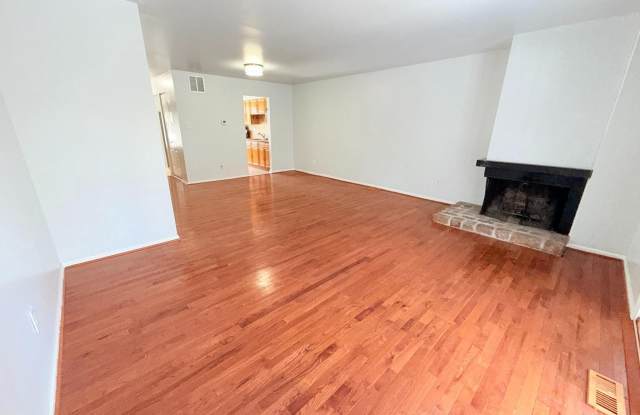 423 SONORA Court photos photos