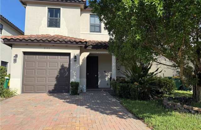 5373 Cameron Dr Gallery 1