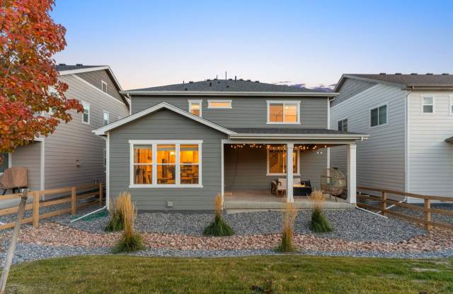 Better-Than-New 6-Bedroom Home in Convenient Location! Gallery 4