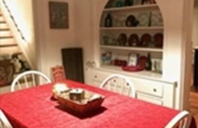 51 Belleclaire Ave Gallery 2