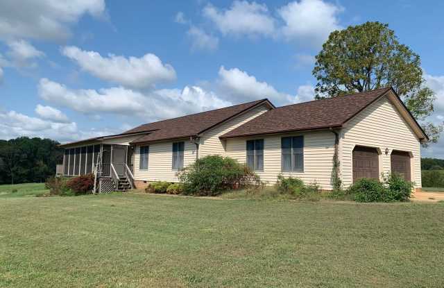 Country Living for Lease photos photos