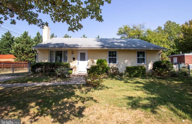 6204 YELLOWSTONE DR - 6204 Yellowstone Drive, Lincolnia, VA 22312