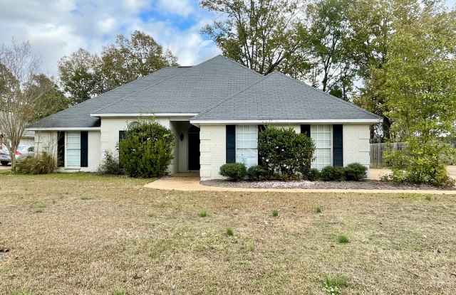 3/2 For Rent in Germantown School District! - 104 Saddle Cove, Madison County, MS 39110