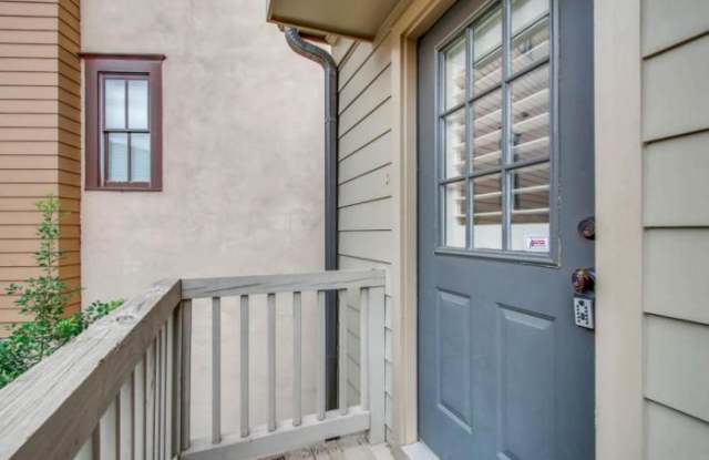 918 Ives Lane SE - 918 Ives Ln SE, Atlanta, GA 30316
