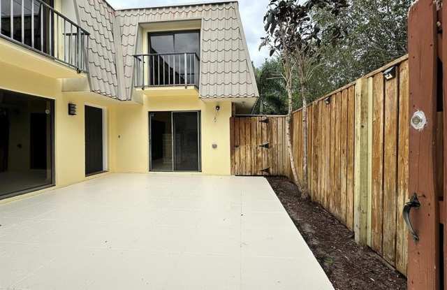 1700 Embassy Dr photos photos 1700 Embassy Dr photos photos