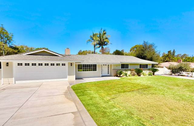 Lovely Single Story Home, Great Neighborhood, Amazing Yard Space, Close distance to Downtown Fallbrook! photos photos