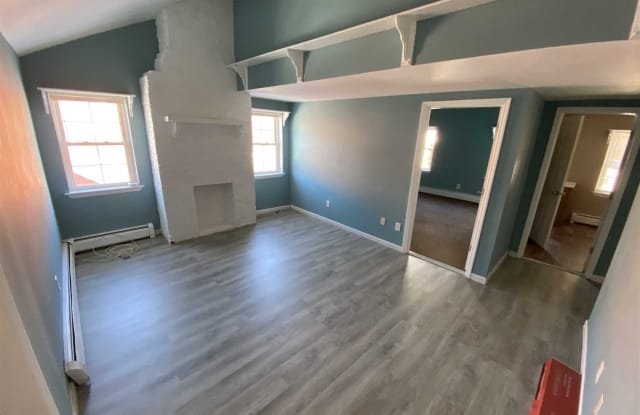 24 S BRIDGE - APT 2 ST - 24 South Bridge Street, Poughkeepsie, NY 12601